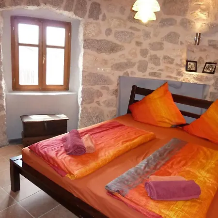 Daire Peppone - Turm Krk *