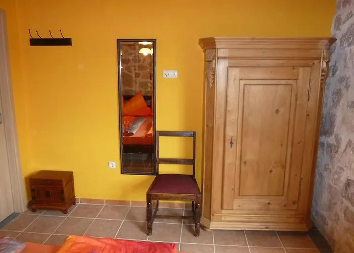 Peppone - Turm Krk Apartman Malinska