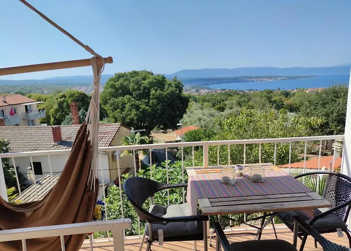 Peppone - Turm Krk Apartman Malinska